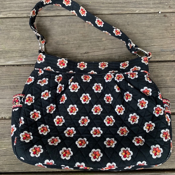 Vera Bradley Beautiful Black/Red Tote Bag!! EUC ❤️ - Picture 1 of 8